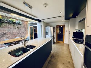 Photo 17- click for photo gallery